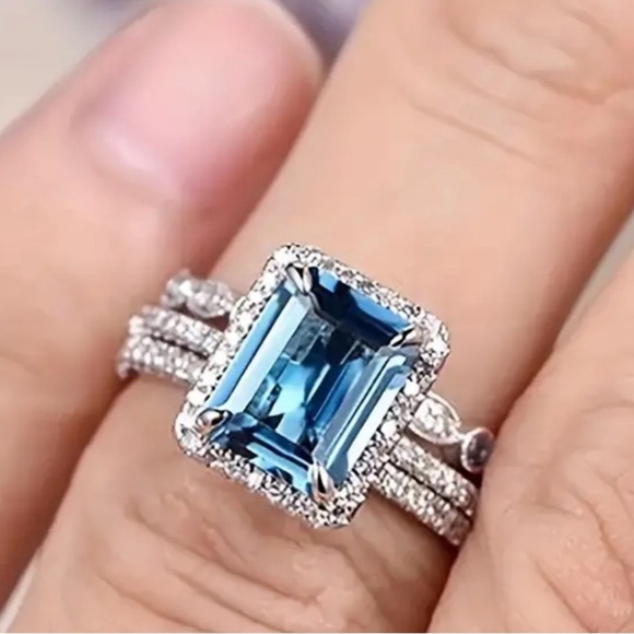 New 18k white gold wedding ring set - Picture 5 of 5